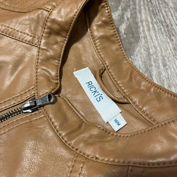 Faux leather tan bomber jacket - Picture 7 of 8